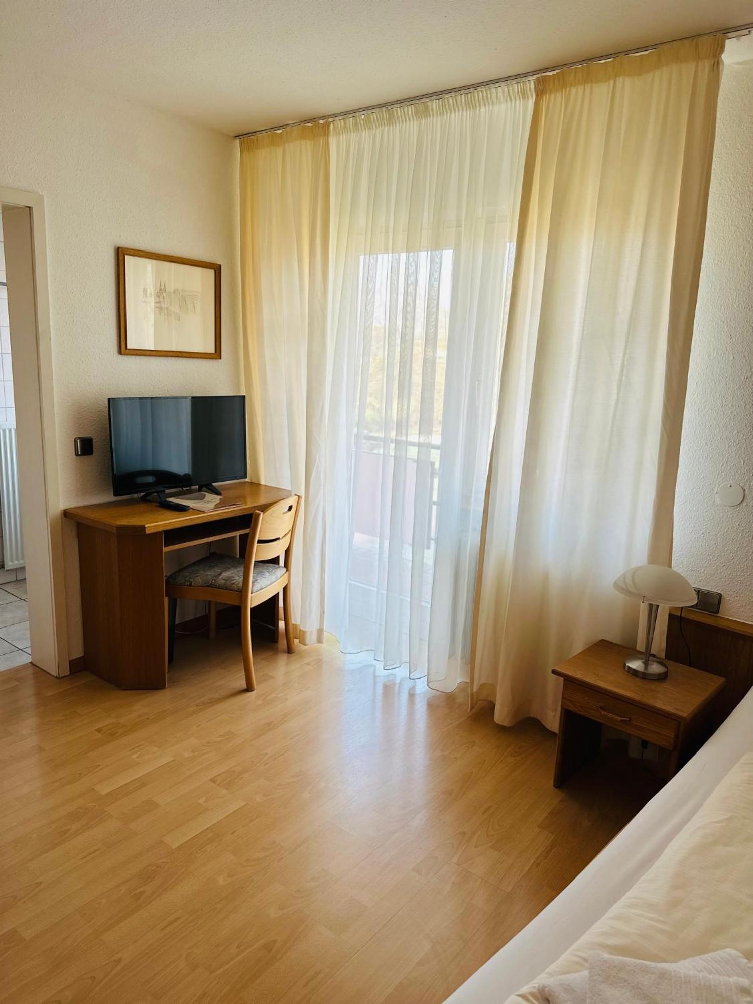 Hotel Hofmann Zur Muehle Bad Krozingen Buitenkant foto